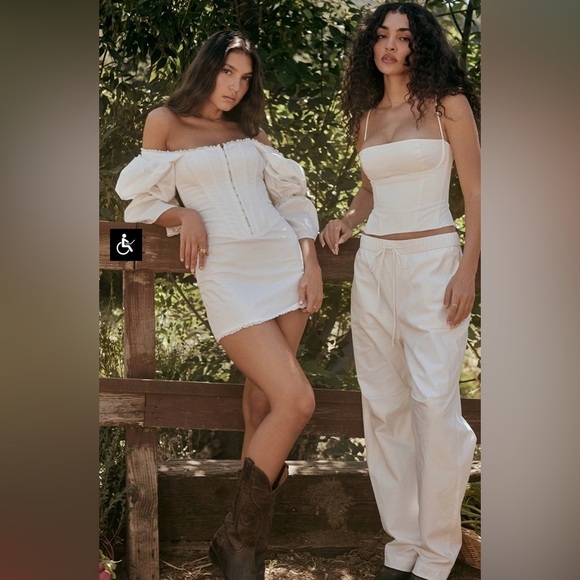 NWOT House of CB MATILDA Of WHITE PUFF SLEEVE CORSET DRESS - Picture 8 of 13